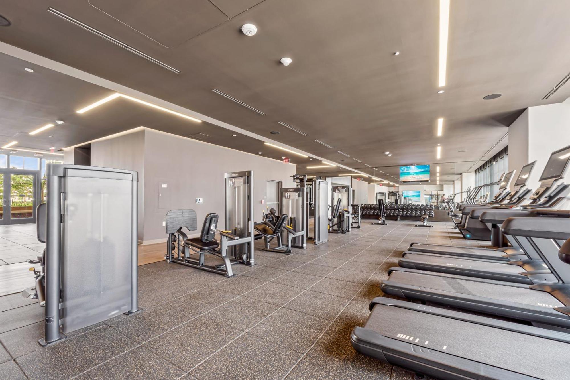 Apartment Exclusive With Views In Downtown *